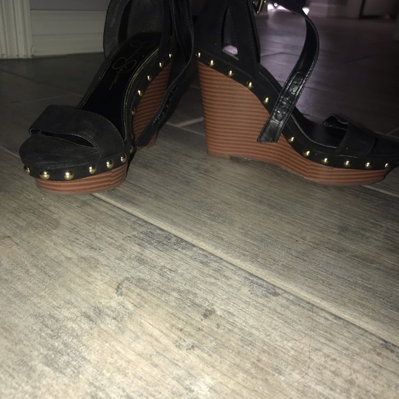Jessica Simpson wedge heels size 6. Used condition. - Picture 3 of 6